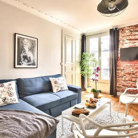 דירה Saint-lazare - Spacious Flat - 830 *