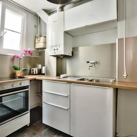 דירה Saint-lazare - Spacious Flat - 830 *