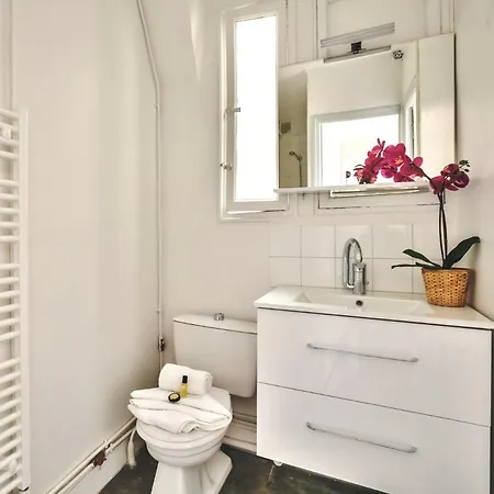 Saint-lazare - Spacious Flat - 830 Apartamento