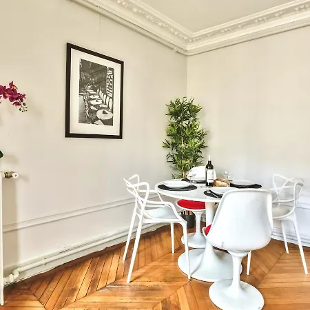 Saint-lazare - Spacious Flat - 830 * Parijs